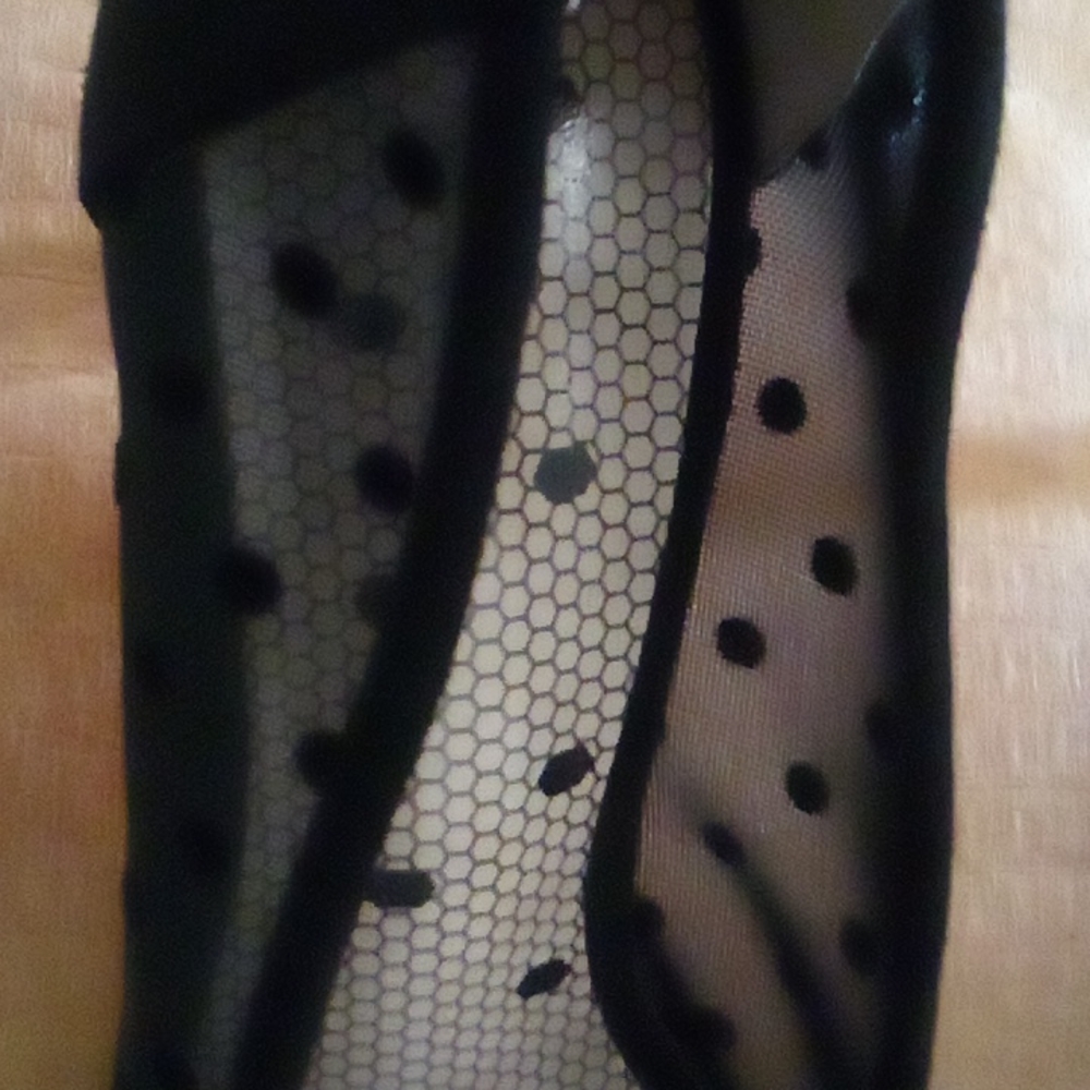 Shoes - Picture 4 of 4